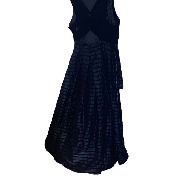 VTG EUC Ever Beauty Whimsigoth Black Velvet Ball Gown/ Prom Dress/ Evening Gown - Picture 2 of 8